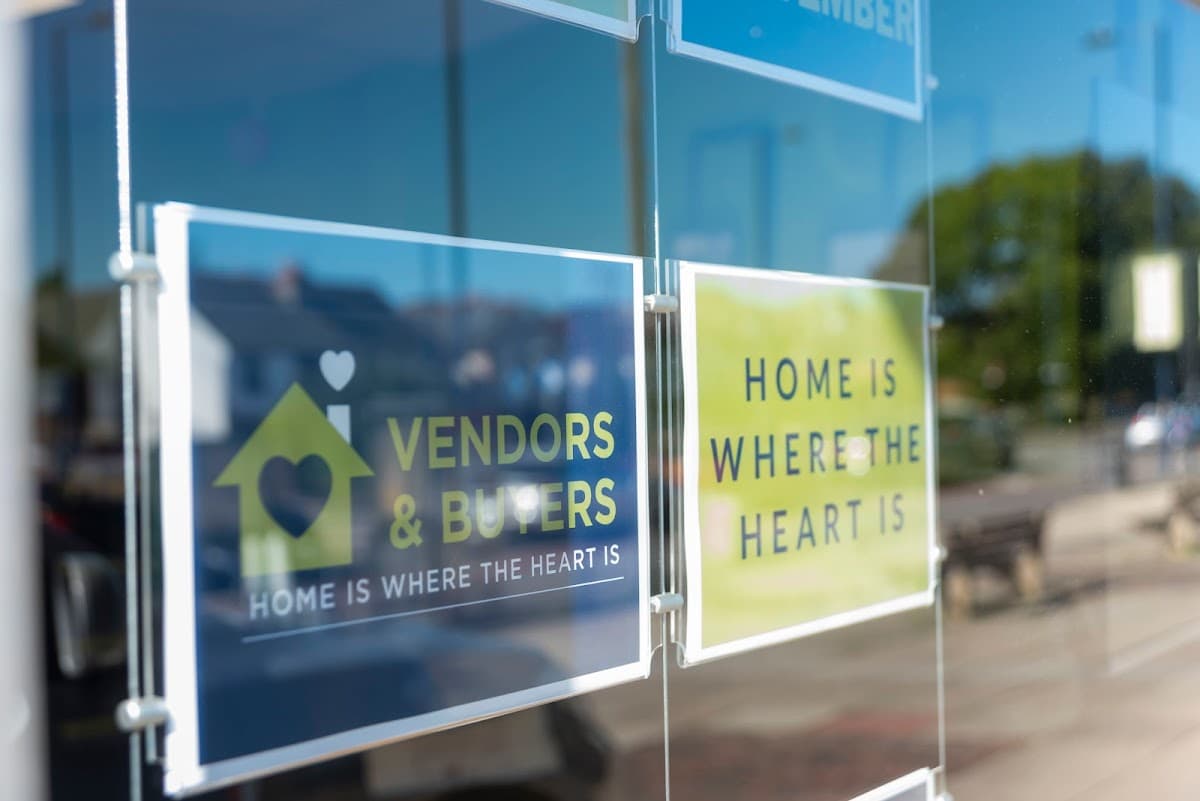 "They Sold Our PO10 Home When Others Couldn't" — Why Emsworth Sellers Choose Vendors & Buyers